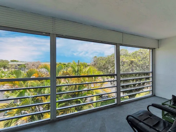 5190 E Sabal Palm Boulevard #304, Tamarac, FL 33319