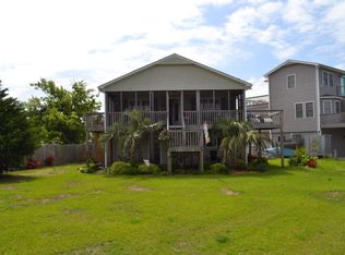3083 3rd St, Surf City, NC 28445
