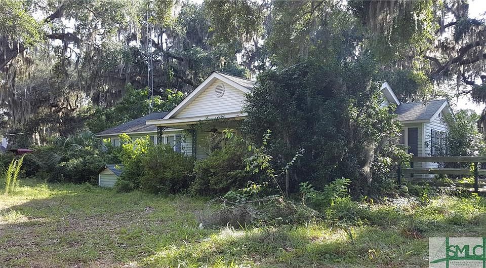 2nd image of 1108 Old Trail Rd