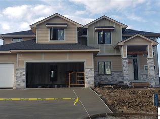 21110 B St, Elkhorn, NE 68022