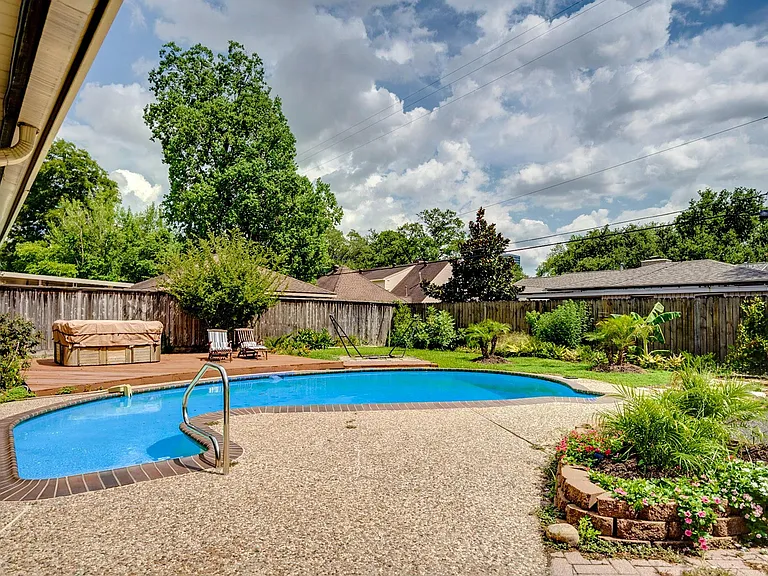 10631 Del Monte Dr — Photo 23