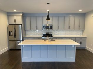 81 Walnut St, Quincy, MA 02171