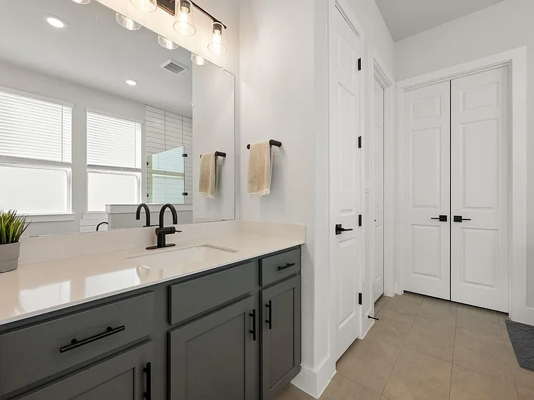 360 Crescent Moon Ct — Photo 16