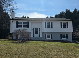 3317 Coventry Forest Ln, King, NC 27021