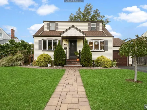 39-17 Pellington Dr, Fair Lawn, NJ 07410