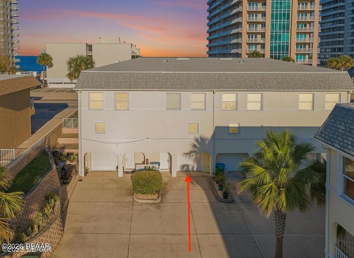 2 bed, 2.0 bath, 1283 sqft, $2,200 — Photo 3