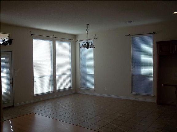 5th image of 6623 Terrace Glen Dr
