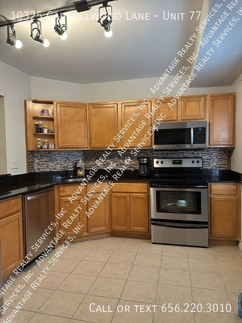 The Grand At Olde Carrollwood — Photo 3
