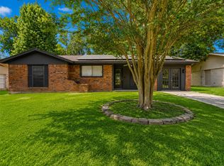 807 Dr Martin Luther King Jr Pl N, Conroe, TX 77301