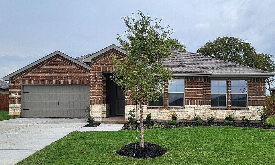 1st image of 1821 Cyprus Ln
