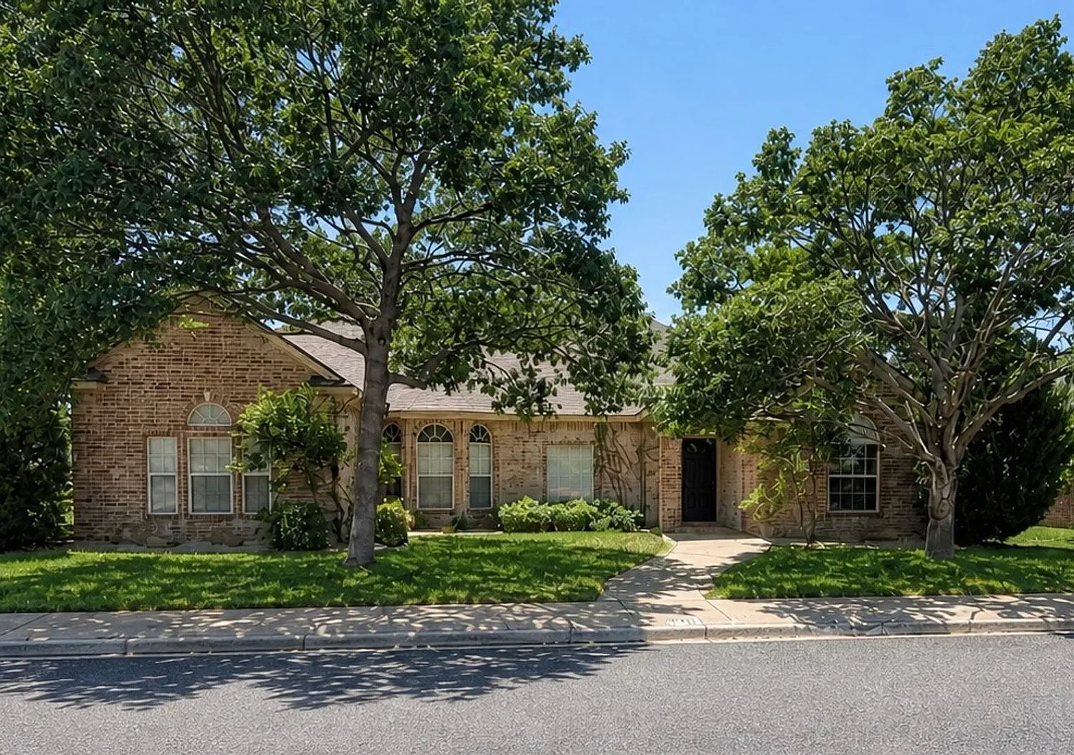 4-Bedroom, 3-Bath Wolfforth Home | Fireplace, Covered Patio & Frenship Schools — Photo 1