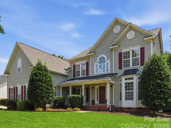 151 Corona Cir, Mooresville, NC 28117