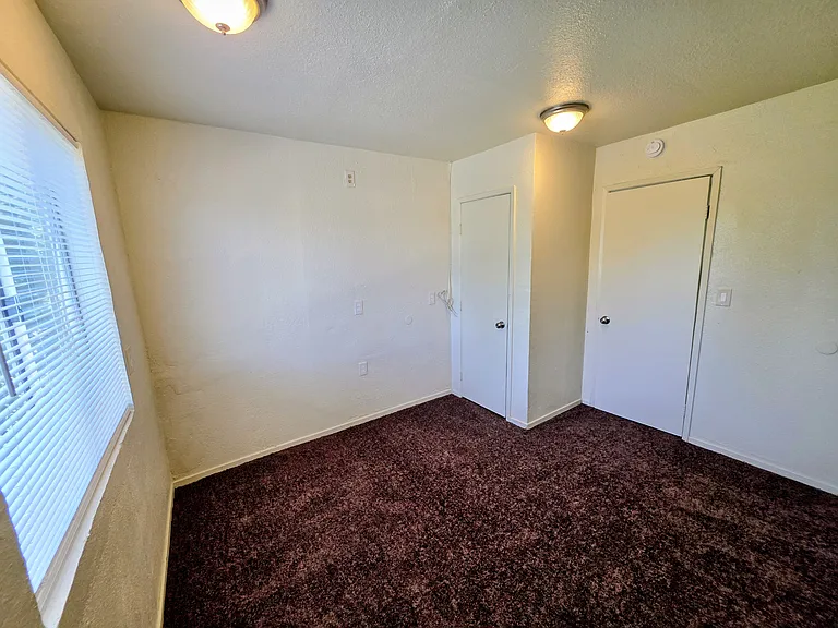 238 S Allen St #B — Photo 8