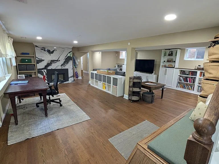 15715 Tierra Dr — Photo 22