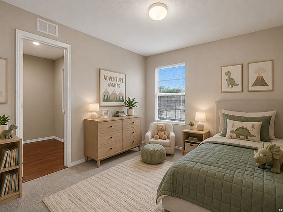 4th image of 493 Auburn Park