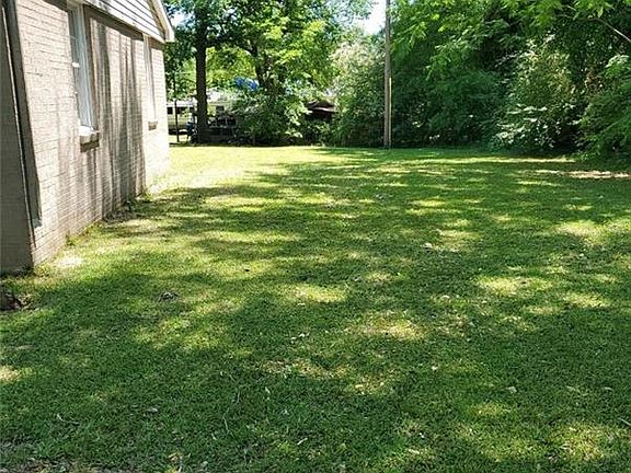 3rd image of 311 48th Ave