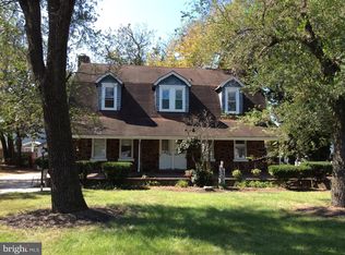 560 S Fairview St, Riverside, NJ 08075