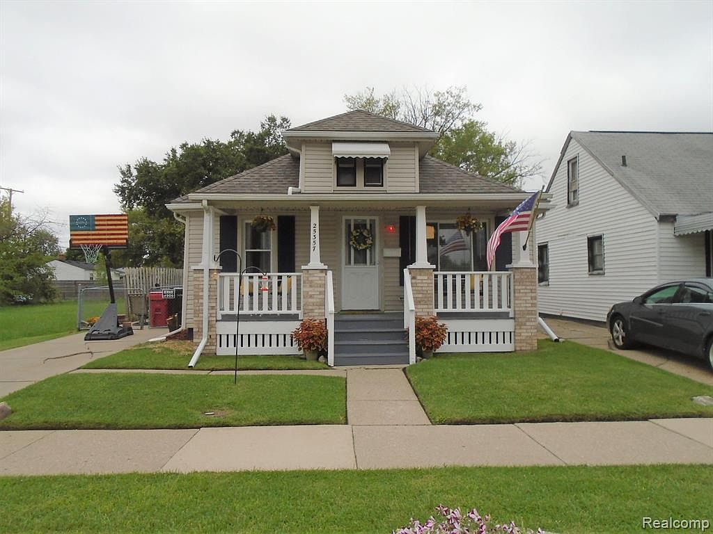 25357 Lawn St, Roseville, MI 48066 MLS 20230081921 Zillow