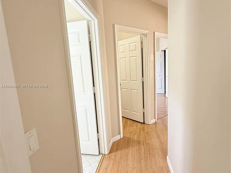 899 Phoenix Way — Photo 13