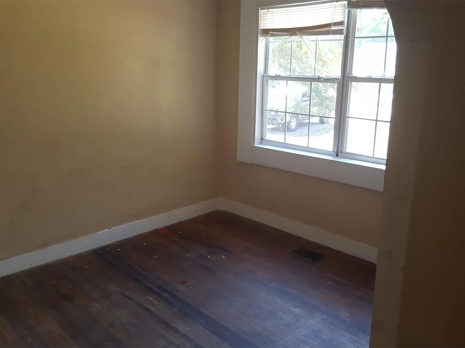5168 Lurline dr - 1 — Photo 3