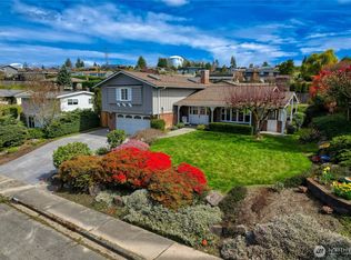 2008 121st Avenue SE, Bellevue, WA