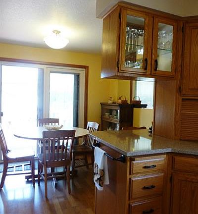4th image of 3121 Woodland Dr SW