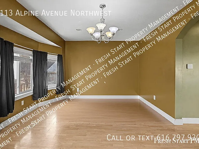 1113 Alpine Ave NW — Photo 17