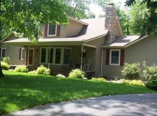 399 Southfield Ln, Valparaiso, IN 46385