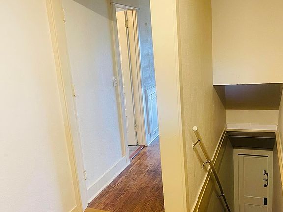 5th image of 3715 S Thompson Ave #2