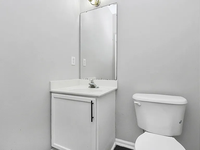 3731 Bullard St — Photo 8