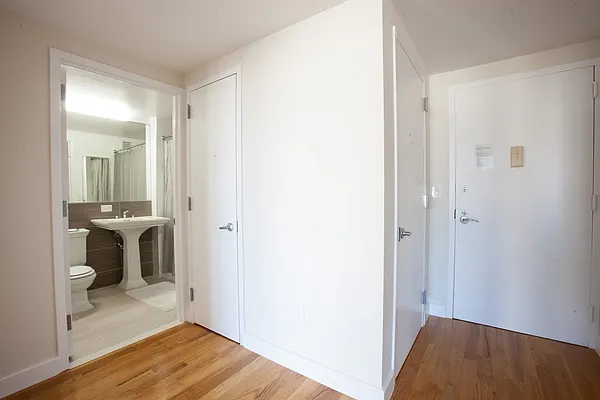 Rented by Stonehenge NYC LLC | media 50