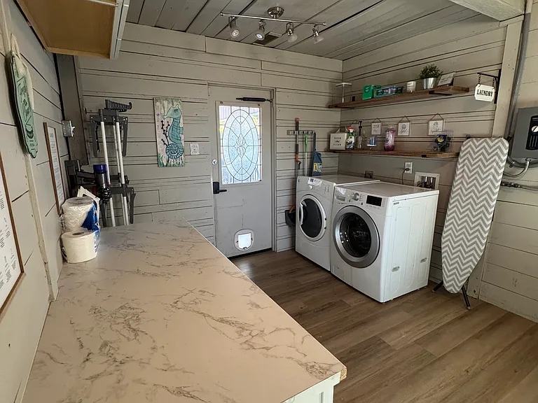 2183 Wisteria St — Photo 18
