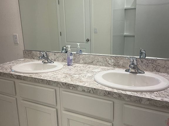 4th image of 2187 Pigeon Plum Dr