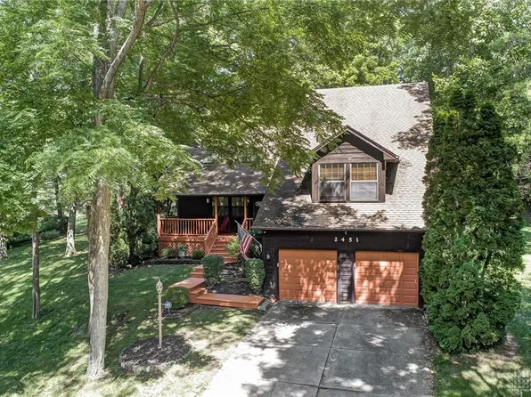2451 Lakeview Dr, Bellbrook, OH 45305