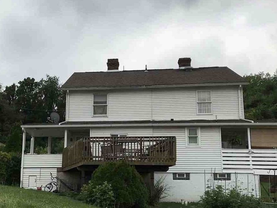 2nd image of 90 Beech St