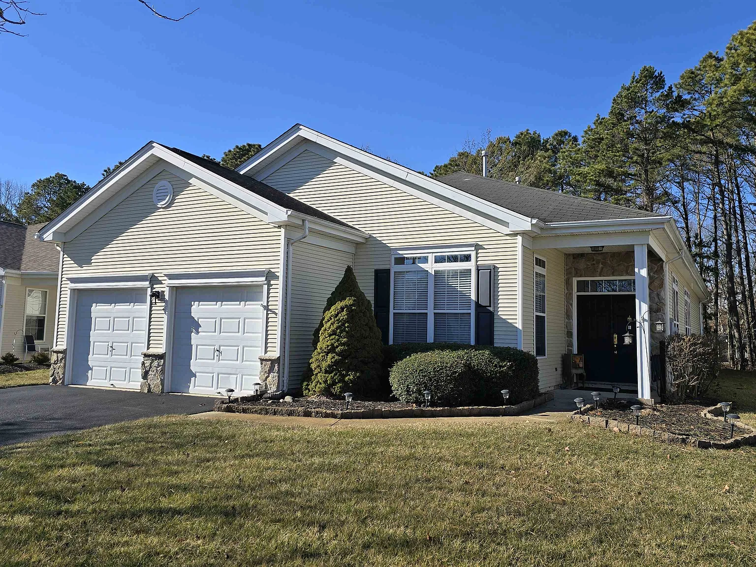 519 Weston Dr photo 1