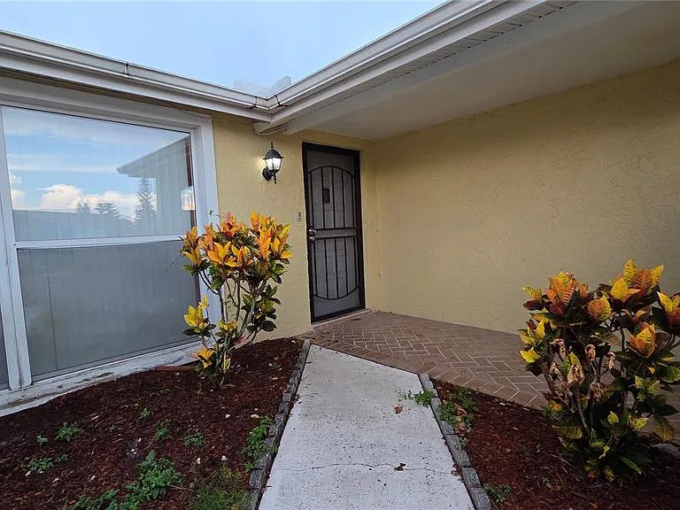 7340 Brentwood Dr — Photo 5
