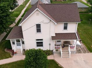 1003 Mills St, Brooklyn, IA 52211