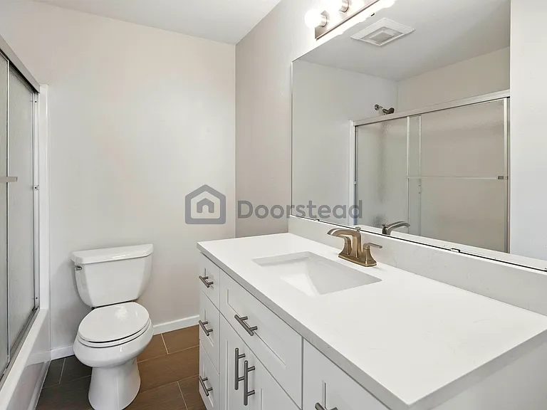 601 Summit Ave E #401 — Photo 30
