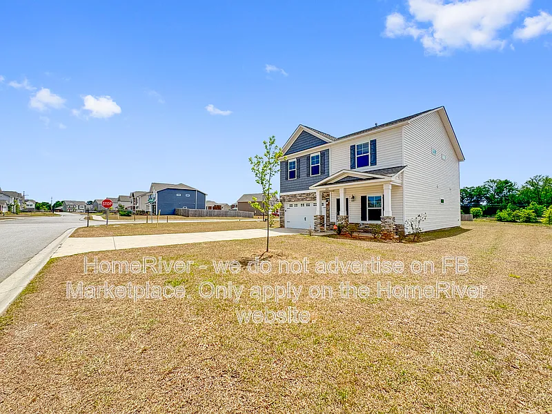 Building Photo - 3100 Matthews Dr