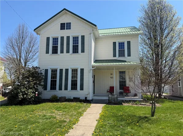 417 2nd St NE, New Philadelphia, OH 44663