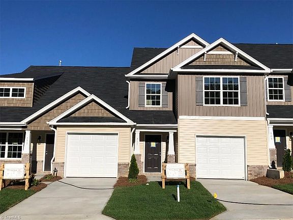 2nd image of 111 Crepe Myrtle Ln #16-MOM
