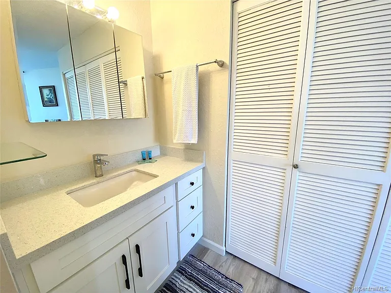 320 Liliuokalani Ave — Photo 7
