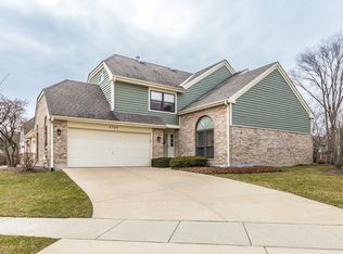 2704 Burton Dr, Westchester, IL