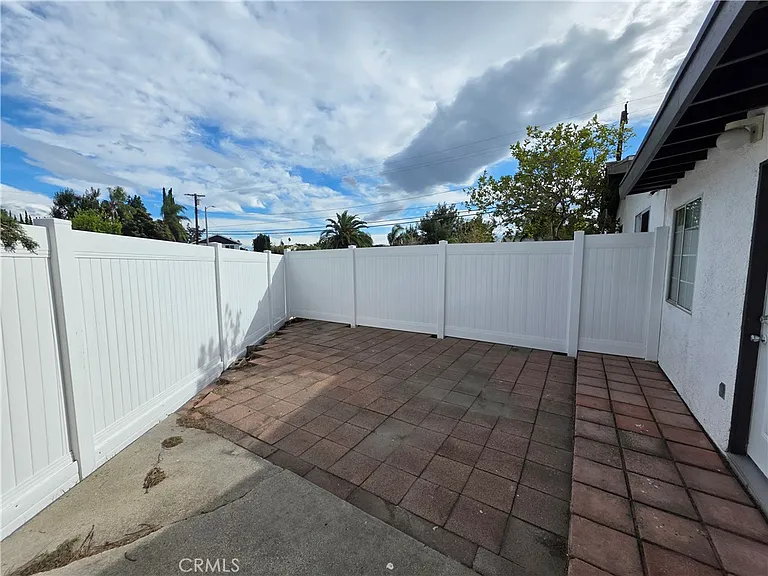 13501 Egbert St — Photo 34