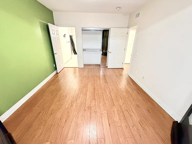 333 N Hill Ave #207 — Photo 25