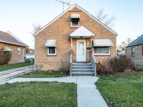 49 S Lewis Ave, Waukegan, IL 60085