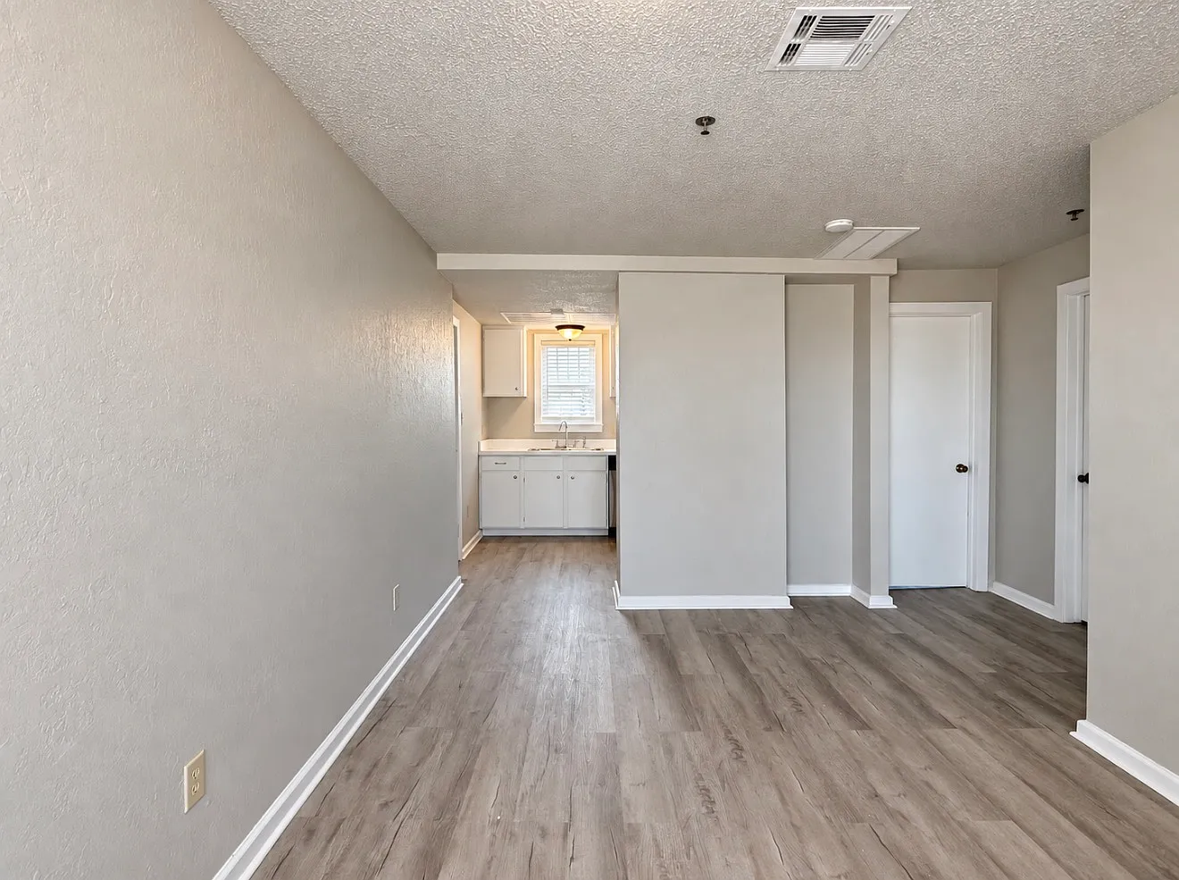 727 Culbertson Drive - 222 — Photo 2