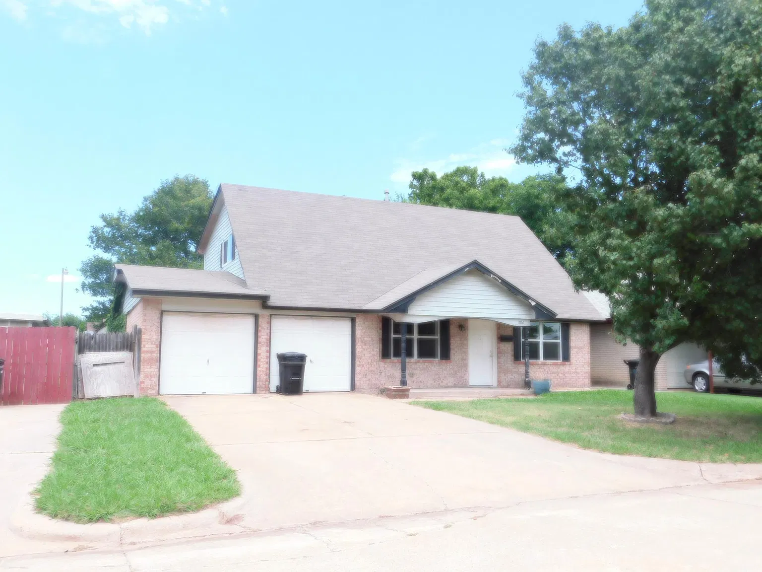 4 bed, 1404 sqft, $1,600 — Photo 1