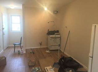5636 61st St APT 1, Maspeth, NY 11378